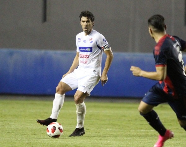 Cristian Riveros firma el que podría ser su último contrato