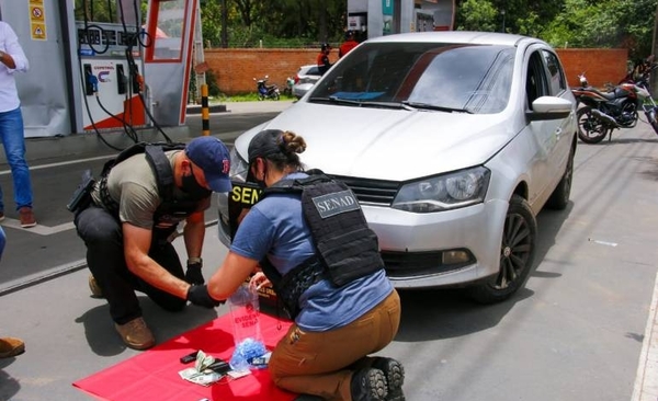 HOY / Hacía delivery de cocaína y fue detenido en la vía pública en San Bernardino