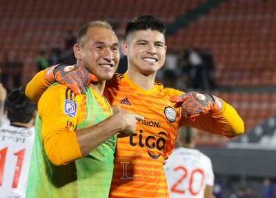 Azcona negocia y podría jugar Copa con un nuevo club
