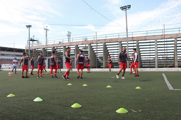 Un caso positivo en el plantel de River Plate