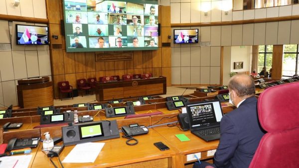 Aprueban proyectos de vacunas en sesión extra
