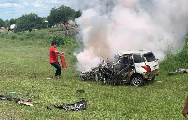 Ñeembucú: Conductor pierde la vida tras choque frontal con camión