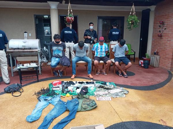 Detienen a presunta gavilla responsable de ocho atracos