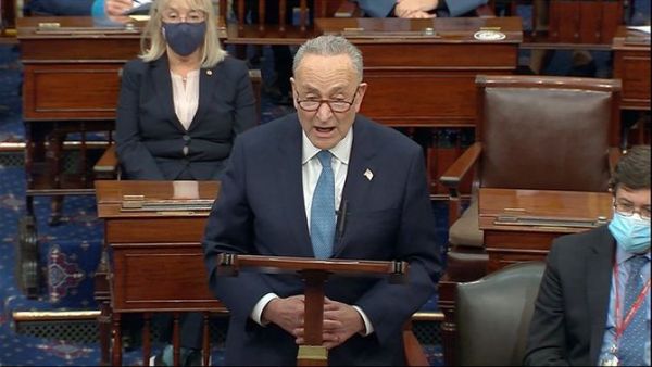 Líderes del Congreso piden destituir a Trump
