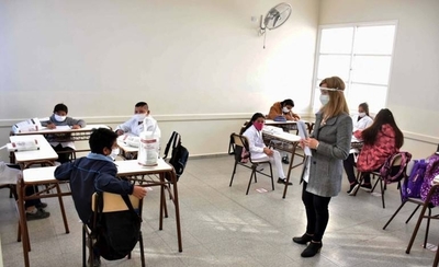 HOY / Luis Fernando Ramírez, Representante de la AIEP, sobre la vuelta a clases presenciales