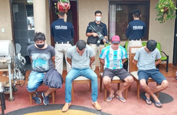 Descabezan banda de asaltantes tras una serie de allanamientos en Luque - Nacionales - ABC Color
