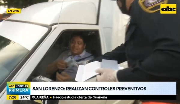 Policía Nacional controla uso de tapabocas en San Lorenzo