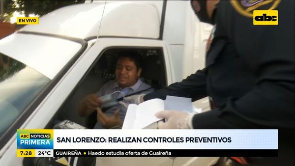 Policía controla el uso de tapabocas en San Lorenzo - ABC Noticias - ABC Color