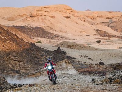 Barreda logra su tercera victoria del Dakar, Toby Price al mando