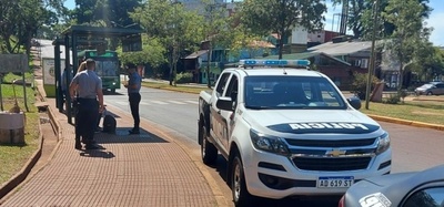 UNA PAREJA DE ADULTOS MAYORES INGRESÓ POR LANCHA A POSADAS Y RESULTÓ DEMORADA