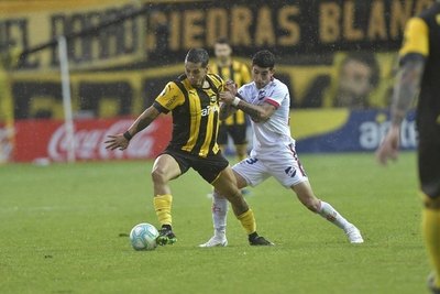Trindade arregló con Peñarol y no corre su llegada a Cerro Porteño