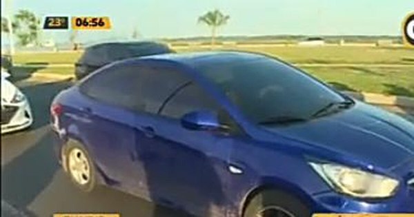 La Nación / Una familia fue demorada por circular fuera del horario permitido en la Costanera