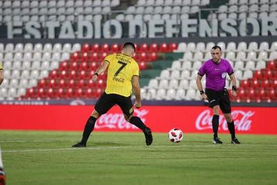 Harrison ordenó que “dejen de quejarse” a los aurinegros – Prensa 5