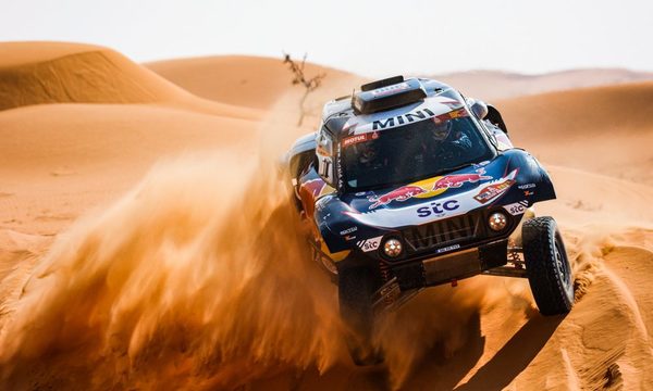 Dakar: Los españoles Sainz y Barreda vencen en la sexta etapa