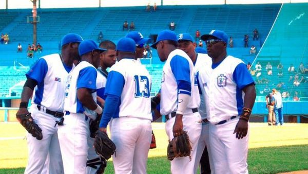 El COVID-19 castiga al campeonato de béisbol en Cuba