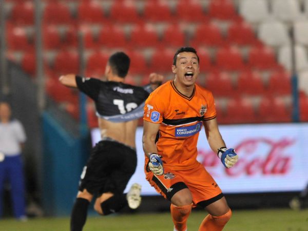 Bernardo Medina vuelve al fútbol paraguayo