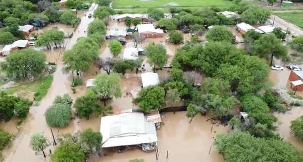 Restringen tránsito de camiones pesados en la Transchaco debido a las inundaciones