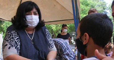 La Nación / Minna festejó elDía de Reyes con niños chacariteños