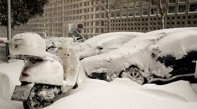 Madrid cancela todos sus vuelos por tormenta de nieve