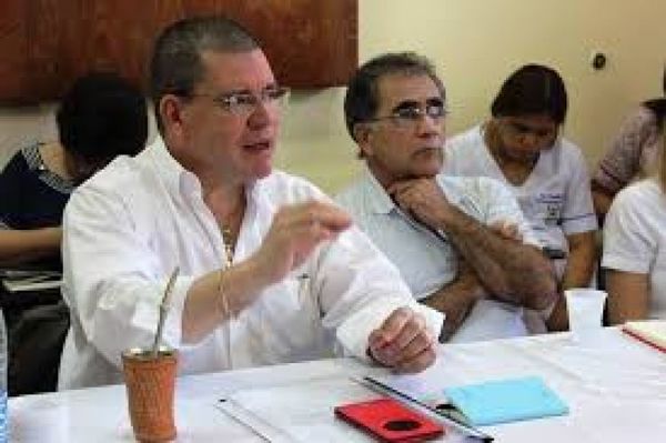 Toño Barrios pide investigación para casos de corrupción denunciados en el Gobierno