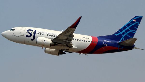 Boeing desaparece de los radares en Indonesia después del despegue