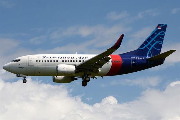 Indonesia confirma el accidente de un avión con 62 personas a bordo - Mundo - ABC Color