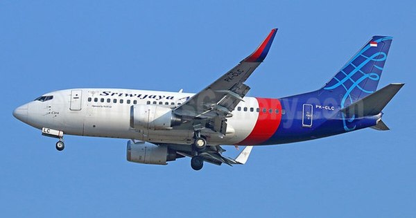 La Nación / Indonesia: se pierde el contacto con un Boeing 737 con 62 personas