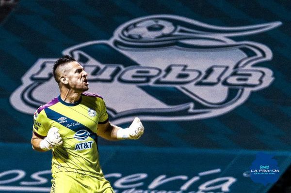 Antony Silva se estrena con empate en Puebla