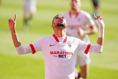 Sevilla ganó con un triplete de En-Nesyri - Fútbol - ABC Color
