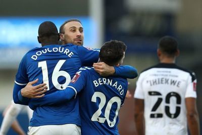 Everton superó al Rotherham y avanzó en la FA Cup - Fútbol - ABC Color