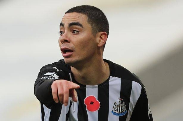 HOY / El Newcastle aguantó 109 minutos ante el favorito Arsenal