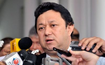 Absuelven a los acusados por compra ilícita de tierras - Nacionales - ABC Color