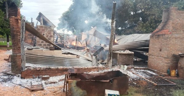 La Nación / Incendio consumió vivienda y todas las pertenencias de una familia en Villa Ygatimí