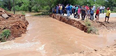 Cortan la Transchaco para desaguar zona, tras lluvias - Nacionales - ABC Color