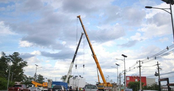 La Nación / MOPC cierra hoy Autopista Ñu Guasu por montaje de pasarela