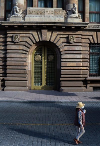 México inicia 2021 con batallas legislativas y económicas con los empresarios - MarketData