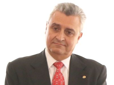 Legisladores instan a Abdo a destituir a Villamayor antes del voto de censura - Informate Paraguay