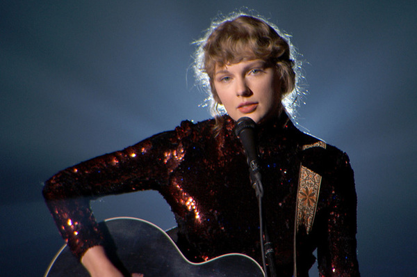 El álbum más exitoso de 2020 – Folklore de Taylor Swift. | OnLivePy