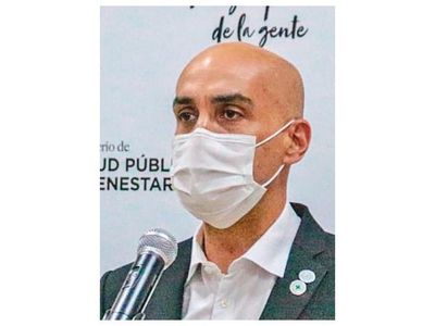 Mazzoleni explica oferta de vacunas