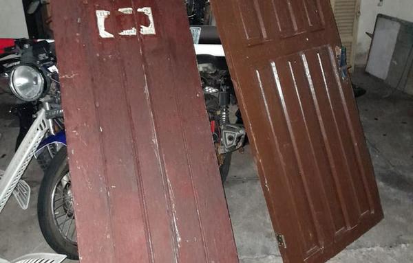 Centro de Asunción: delincuentes roban puertas de la Facultad de Odontología