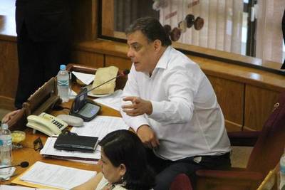 Ley de Vacunas: Supuesta 'confidencialidad' e indemnidad, principales cuestionamientos del Frente Guasu