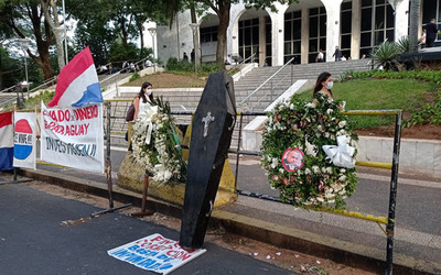 Autoconvocados en vigilia por juicio de OGD y su hijo - Megacadena — Últimas Noticias de Paraguay