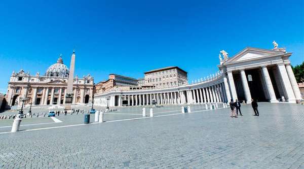 Vaticano sale al paso de noticias falsas que hablaban de apagón y supuesta detención del Papa Francisco