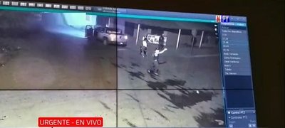 Cámara capta a delincuentes atacando la sede de Investigaciones de la Policía | Noticias Paraguay