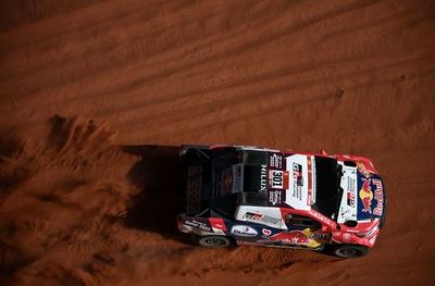 Al-Attiyah bate en el mano a mano a Sainz - Automovilismo - ABC Color