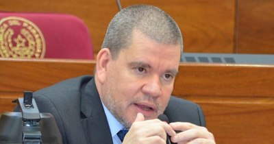 La Nación / Barrios considera fundamental acceder a las vacunas contra el COVID-19