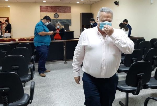 Óscar González Daher y su hijo dan positivo a COVID-19