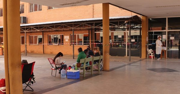 La Nación / Anestesiólogo del Hospital de Clínicas fallece a causa del COVID-19