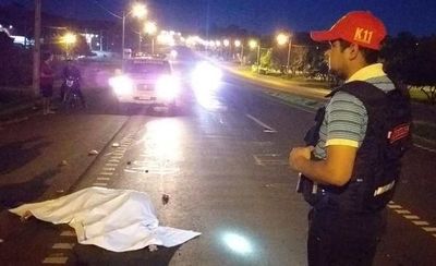 Muere arrollada al intentar cruzar la ruta - ABC en el Este - ABC Color