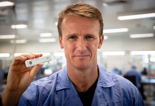 El médico australiano que consiguió elaborar un test capaz de detectar el Covid-19 en 15 minutos